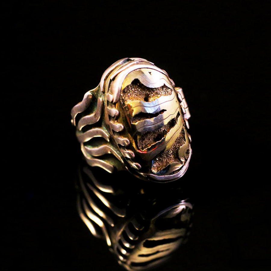 XENOMORPH 925' Ammonite Calcite Ring